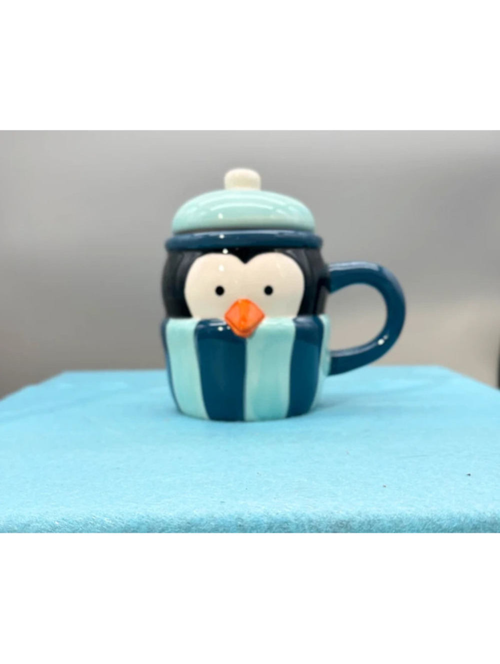 Designpac Inc. Ceramic 3D Penguin Mug with Lid Blue and White Striped
